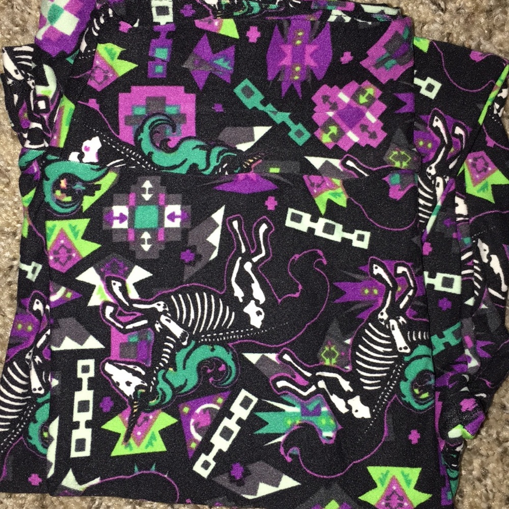 Lularoe black unicorn skeleton leggings